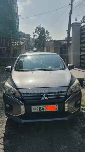 Mitsubishi Attrage 2021 Gray
