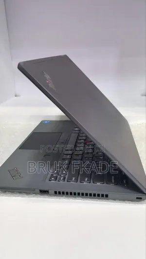 New Laptop Lenovo ThinkPad T14 16GB Intel Core i5 SSD 512GB