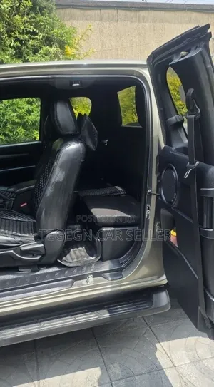 Toyota Hilux 2021 Gray