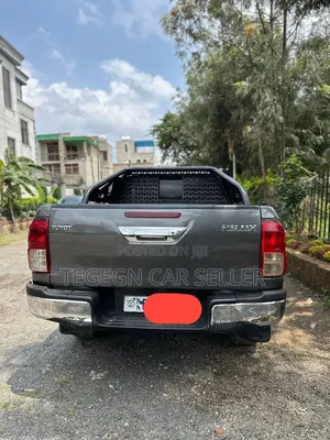 Toyota Hilux 2017 Gray