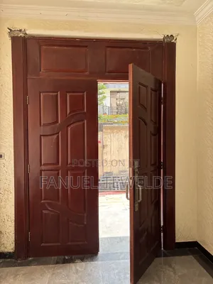 Main Entrance Gate 5.7 Square