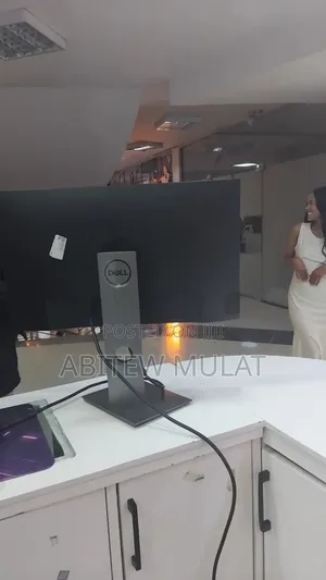 Dell Monitor 24 Inch Frame Less Brand New
 Resolution:-1920*1080