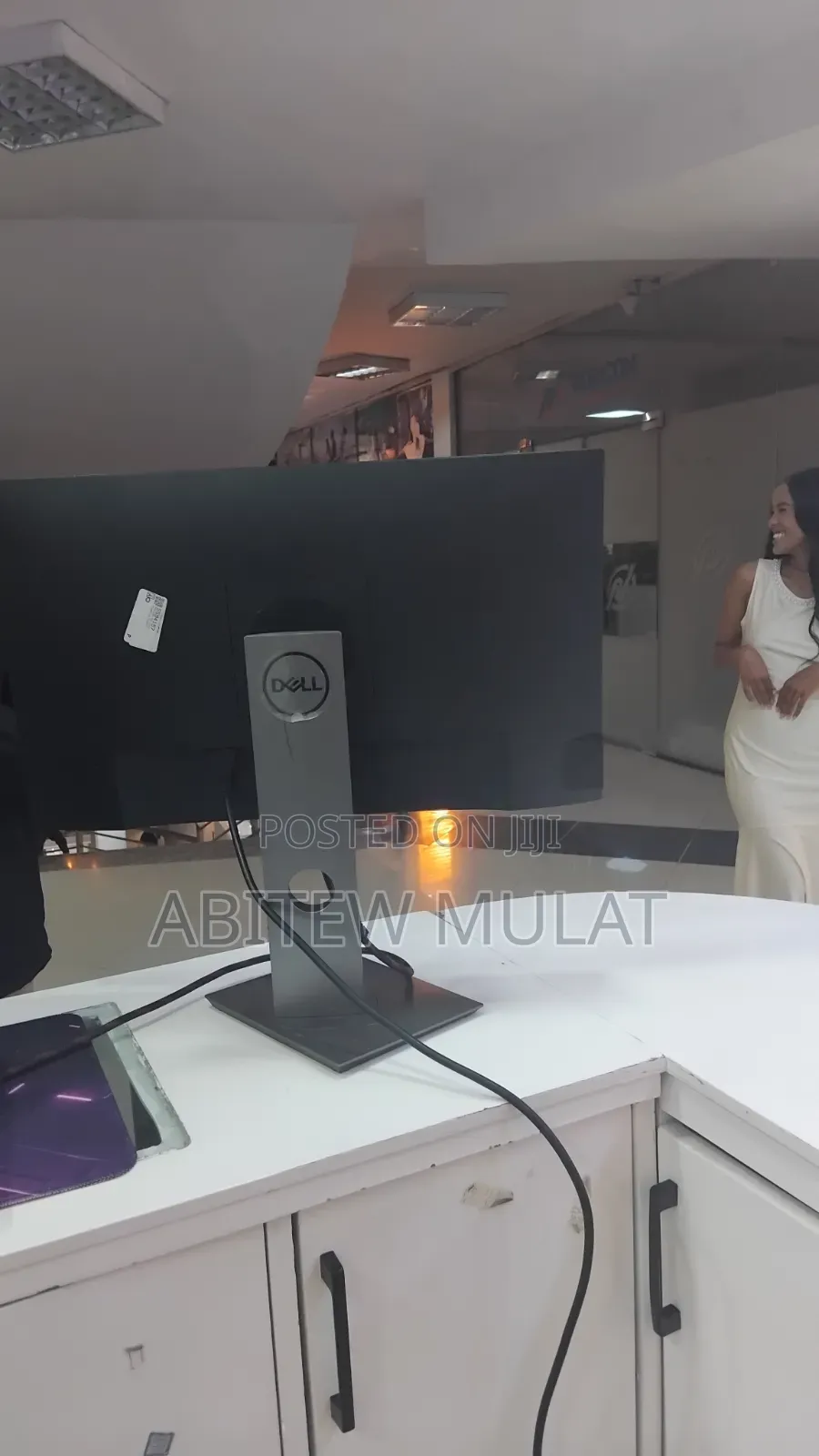 Dell Monitor 24 Inch Frame Less Brand New
 Resolution:-1920*1080