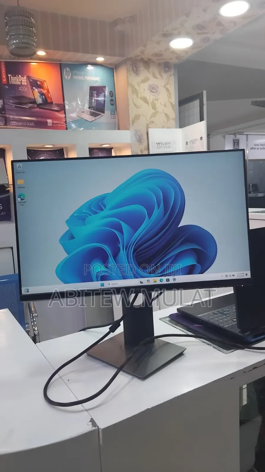 Dell Monitor 24 Inch Frame Less Brand New
 Resolution:-1920*1080
