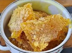 ንጹህ የተፈጥሮ ማር በተመጣጣኝ ዋጋ