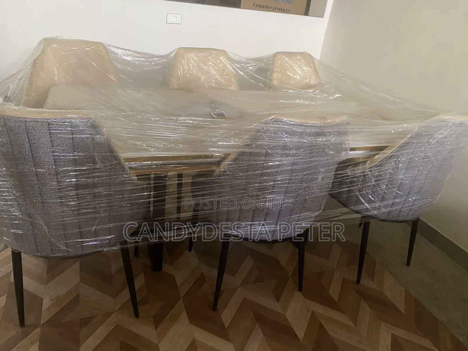 Dinning Table