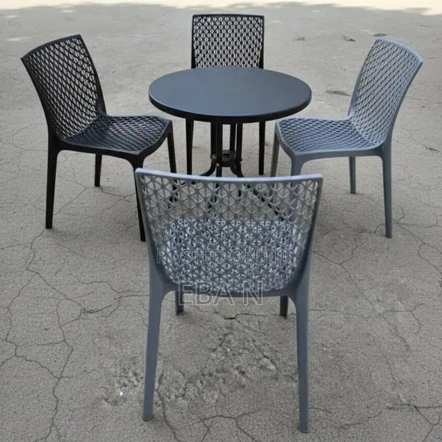 Cafe and Restaurant Plastic Chair