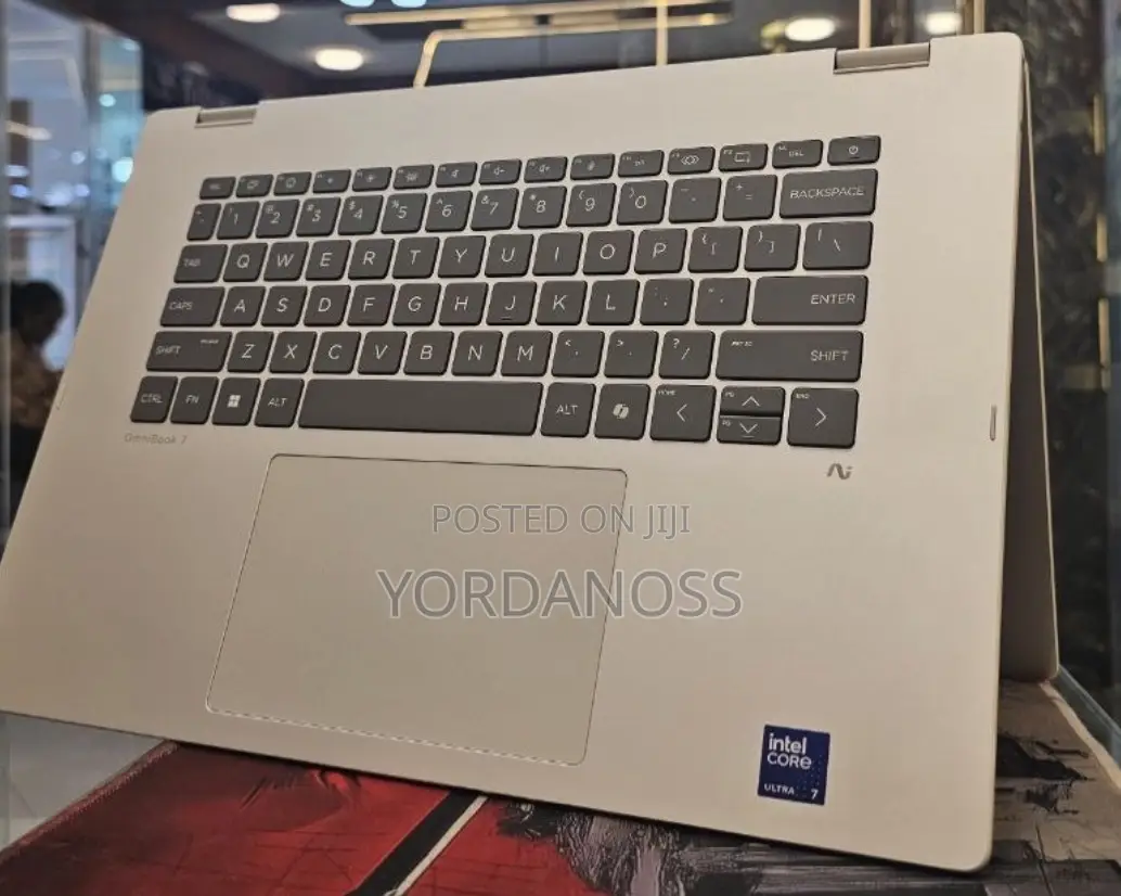 New Laptop HP OmniBook 7 16" 16GB Intel Core Ultra 7 SSD 512GB