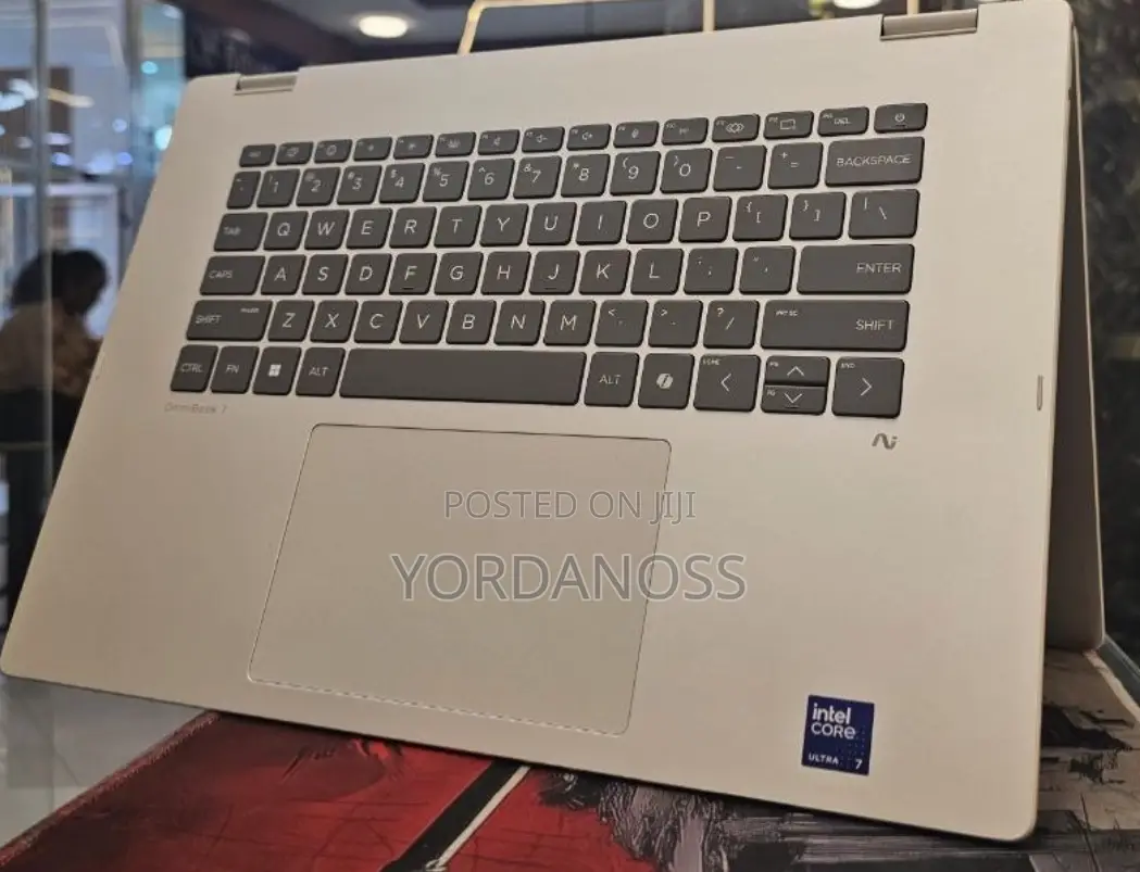 New Laptop HP OmniBook 7 16" 16GB Intel Core Ultra 7 SSD 512GB