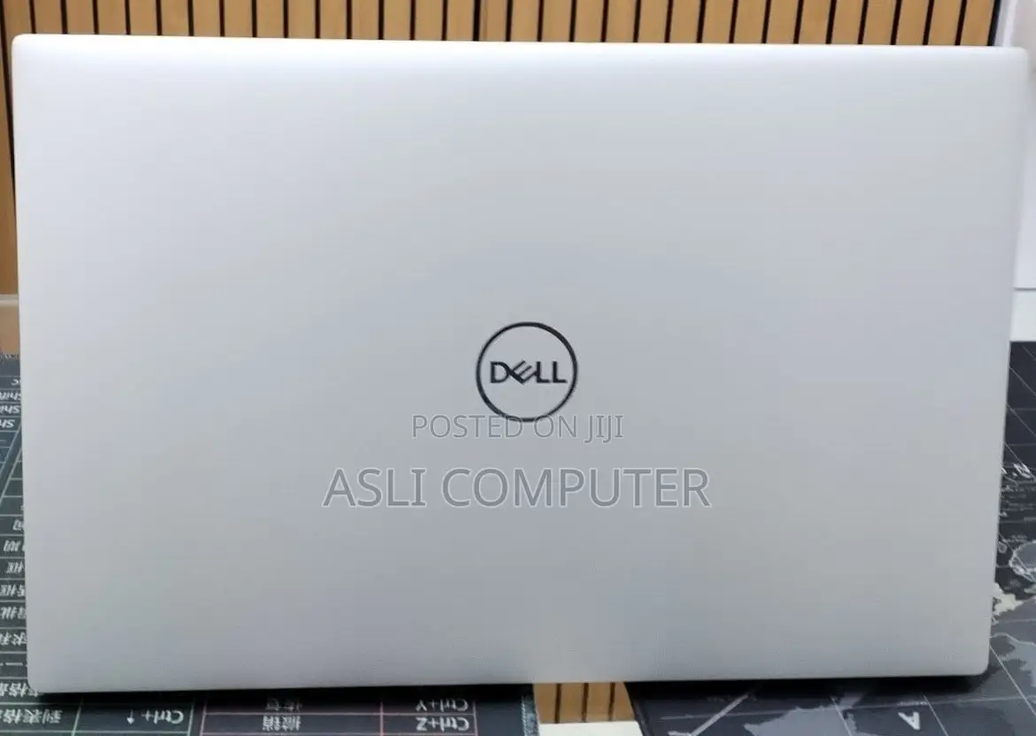 New Laptop Dell XPS 15 16GB Intel Core i7 SSD 512GB