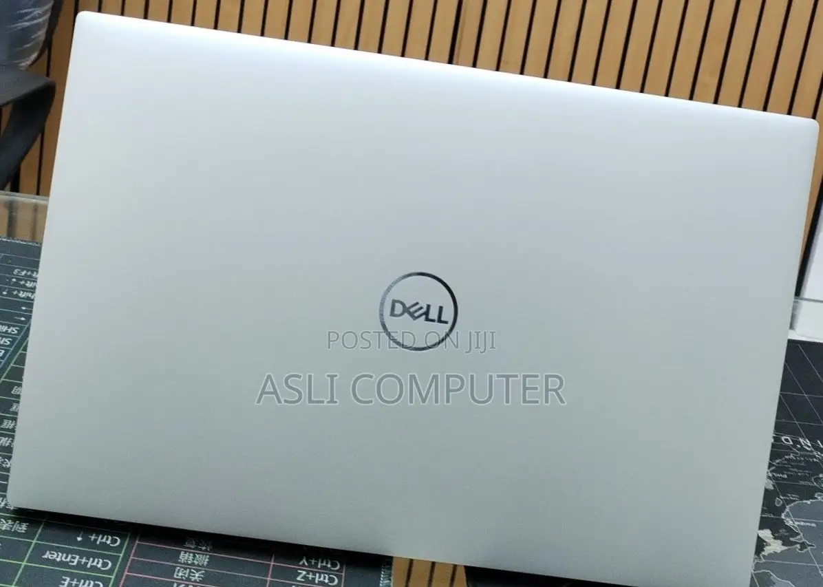 New Laptop Dell XPS 15 16GB Intel Core i7 SSD 512GB