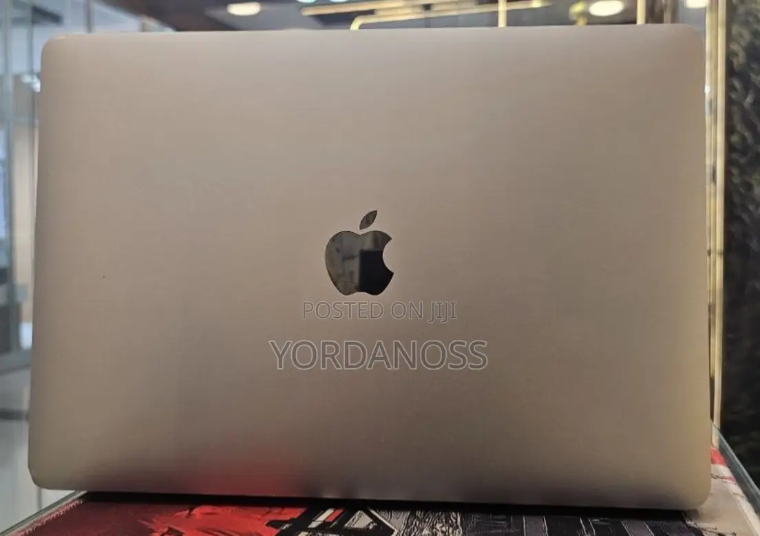 New Laptop Apple MacBook Pro 2020 16GB Apple M1 Pro SSD 256GB