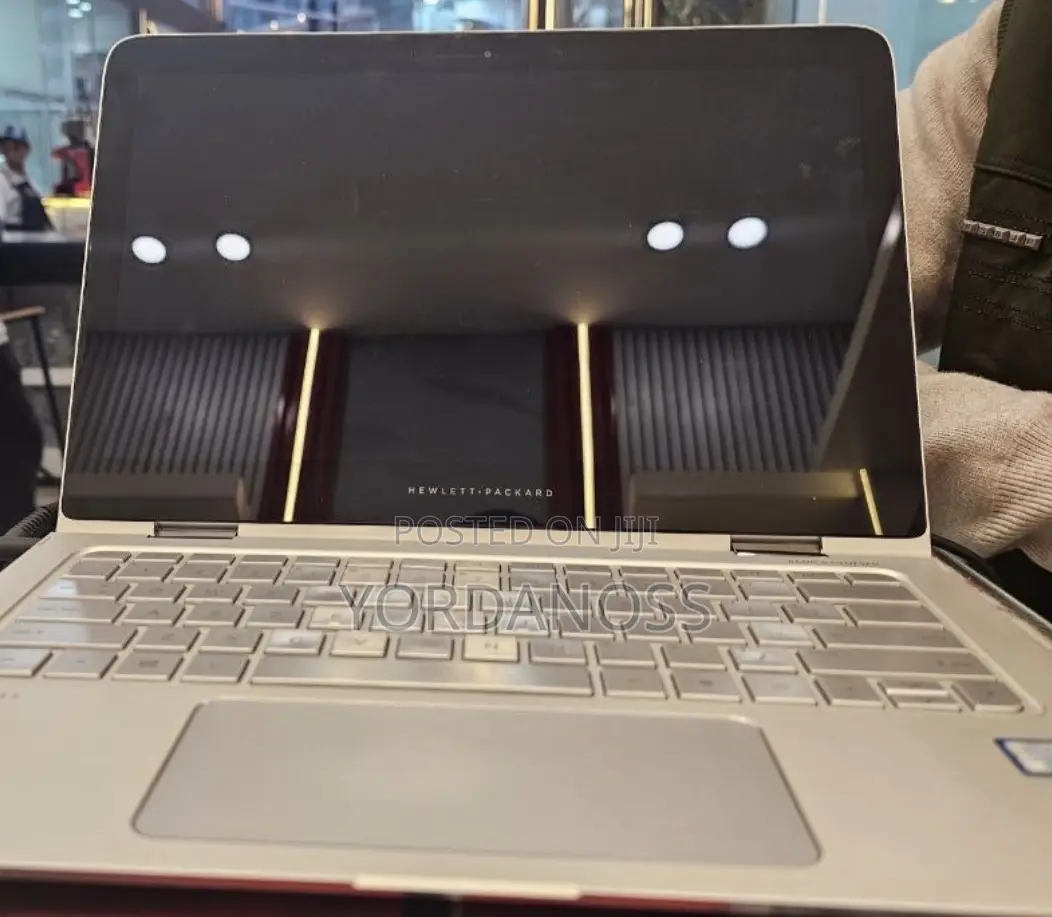 New Laptop HP Spectre X360 8GB Intel Core i5 SSD 256GB