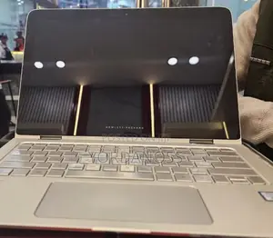 New Laptop HP Spectre X360 8GB Intel Core i5 SSD 256GB