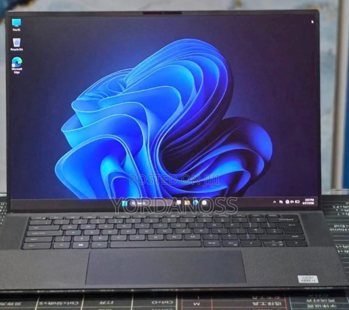 New Laptop Dell XPS 15 16GB Intel Core i7 SSD 512GB