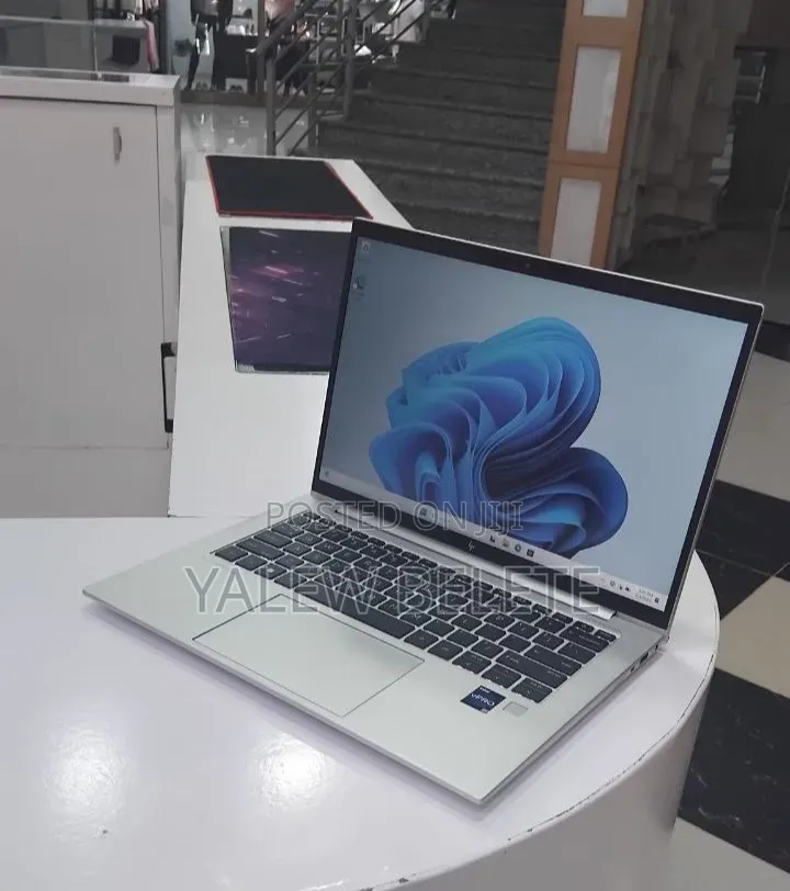 New Laptop HP EliteBook 840 G10 16GB Intel Core i7 SSD 512GB