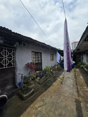 2bdrm House in ቀርደን ሀሰና ፕሮፐርቲስ, Nifas Silk-Lafto for sale