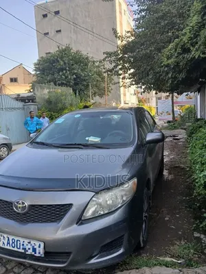 Toyota Corolla 2012 Gray