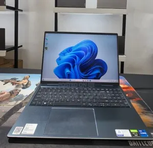 New Laptop Dell Inspiron 15 16GB Intel Core i7 SSD 512GB