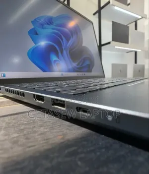 New Laptop Dell Inspiron 15 16GB Intel Core i7 SSD 512GB