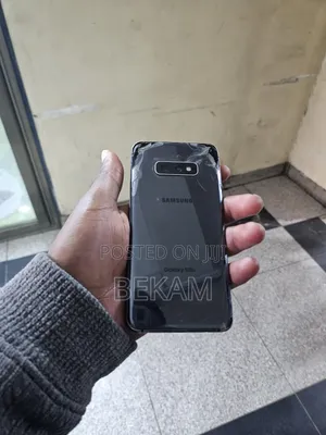 Samsung Galaxy S10e 128 GB Black