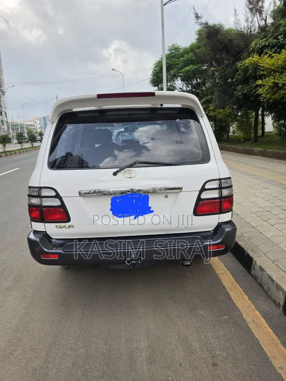 Toyota Land Cruiser 2004 White