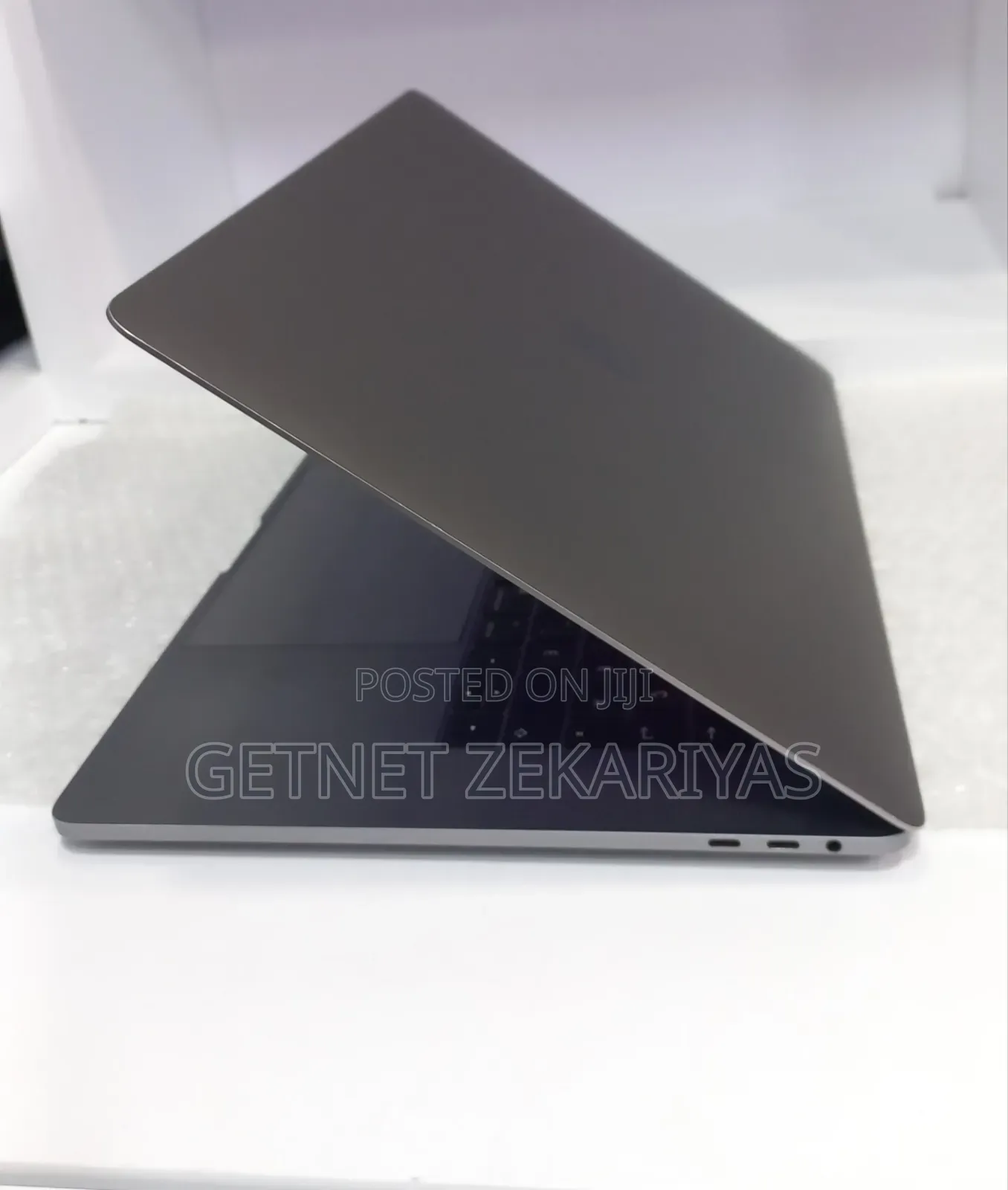 New Laptop Apple MacBook Pro 2016 16GB Intel Core i7 SSD 512GB