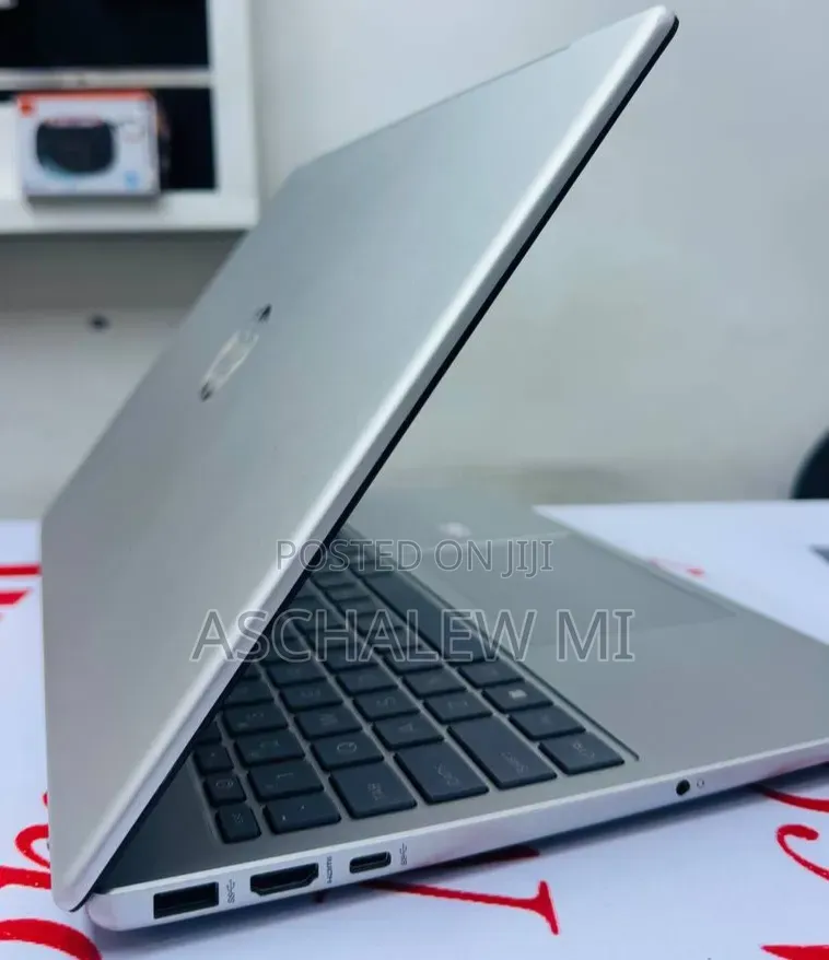 New Laptop HP Stream Notebook 16GB Intel Core i5 SSD 512GB