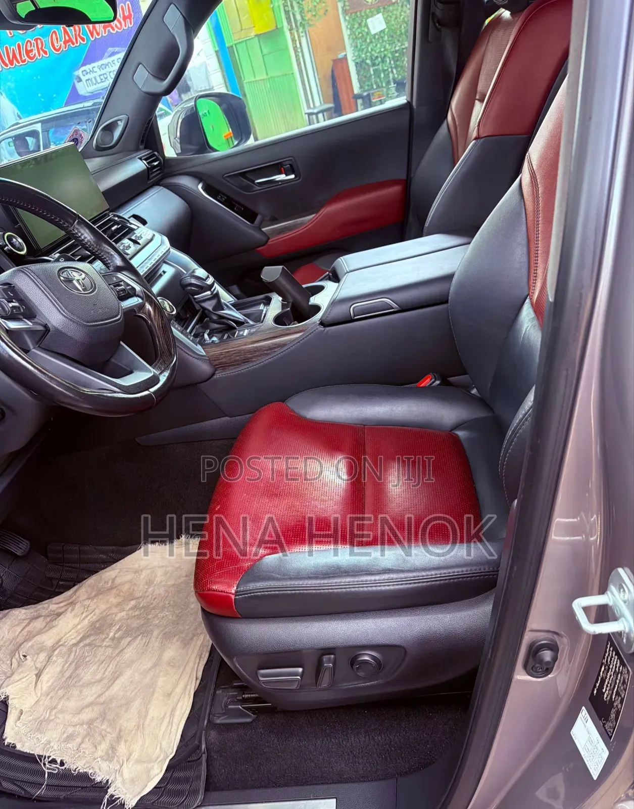 Toyota Land Cruiser 2022 Silver