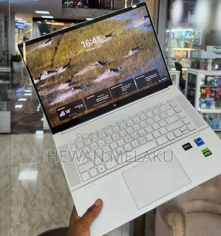 New Laptop HP Envy 16 Gaming 16-h1023dx 12GB Intel Core i7 SSD 512GB