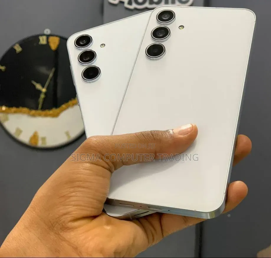 New Samsung Galaxy A55 256 GB Silver