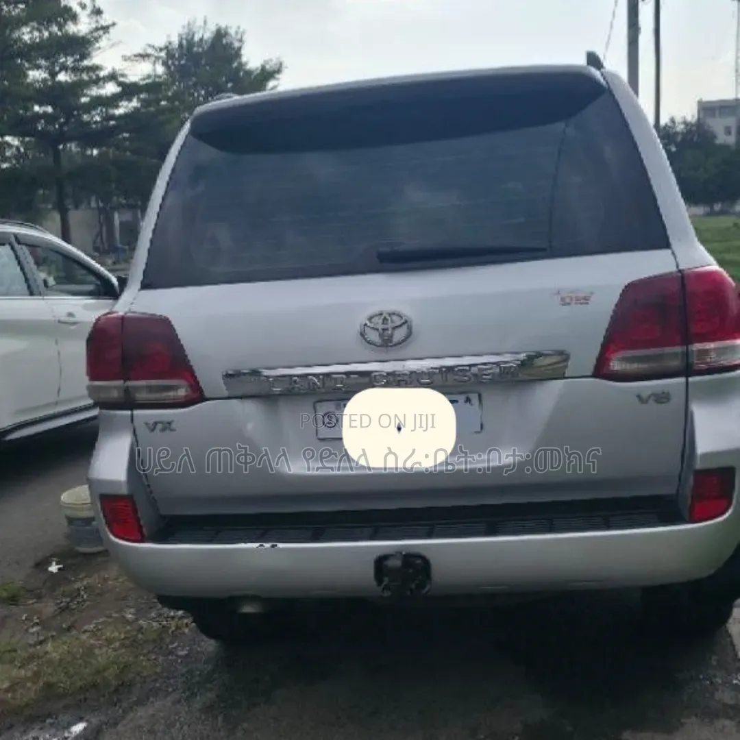 Toyota Land Cruiser 2009 Silver