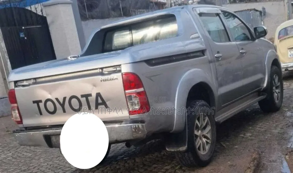 Toyota Hilux 2015 Pearl