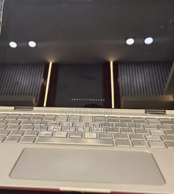 New Laptop HP Spectre X360 8GB Intel Core i5 SSD 256GB