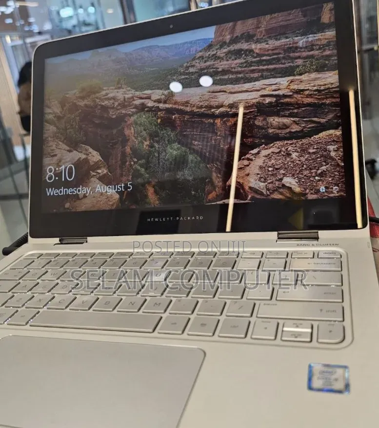 New Laptop HP Spectre X360 8GB Intel Core i5 SSD 256GB