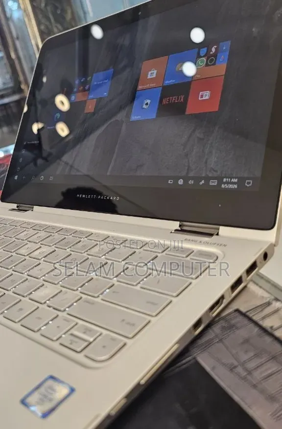 New Laptop HP Spectre X360 8GB Intel Core i5 SSD 256GB