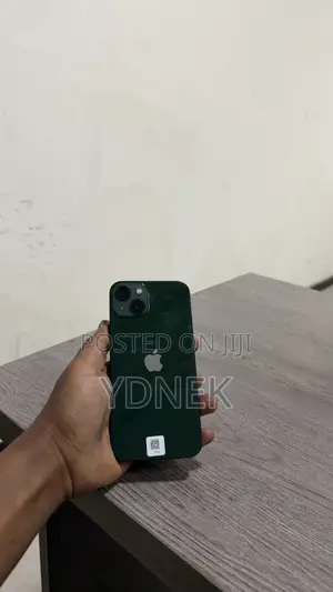 Apple iPhone 13 128 GB Green