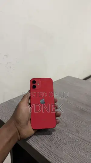 Apple iPhone 12 128 GB Red
