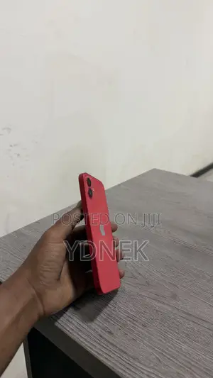Apple iPhone 12 128 GB Red