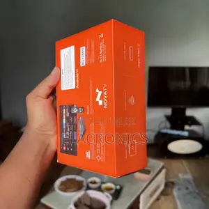 Android TV Box (Smart TV Box) XCruiser Android 14 Chromecast Built-In