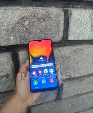 Samsung A10 32 GB Blue