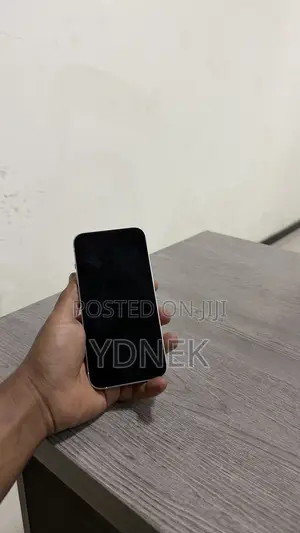 Apple iPhone 13 128 GB White
