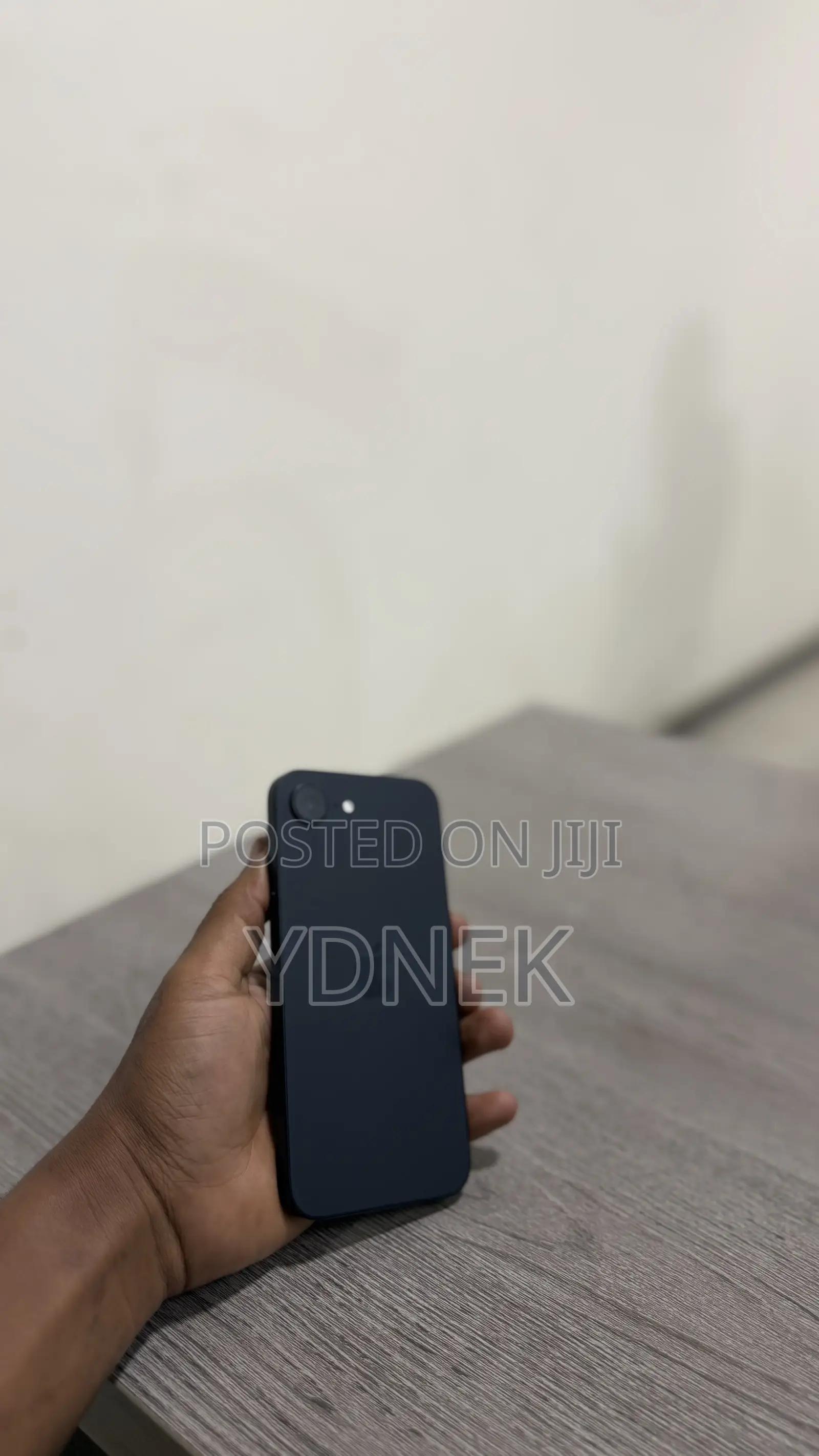 Apple iPhone 16e 128 GB Black
