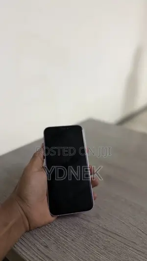 Apple iPhone 16 128 GB Pink