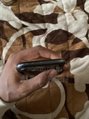 Apple iPhone 11 64 GB Black
