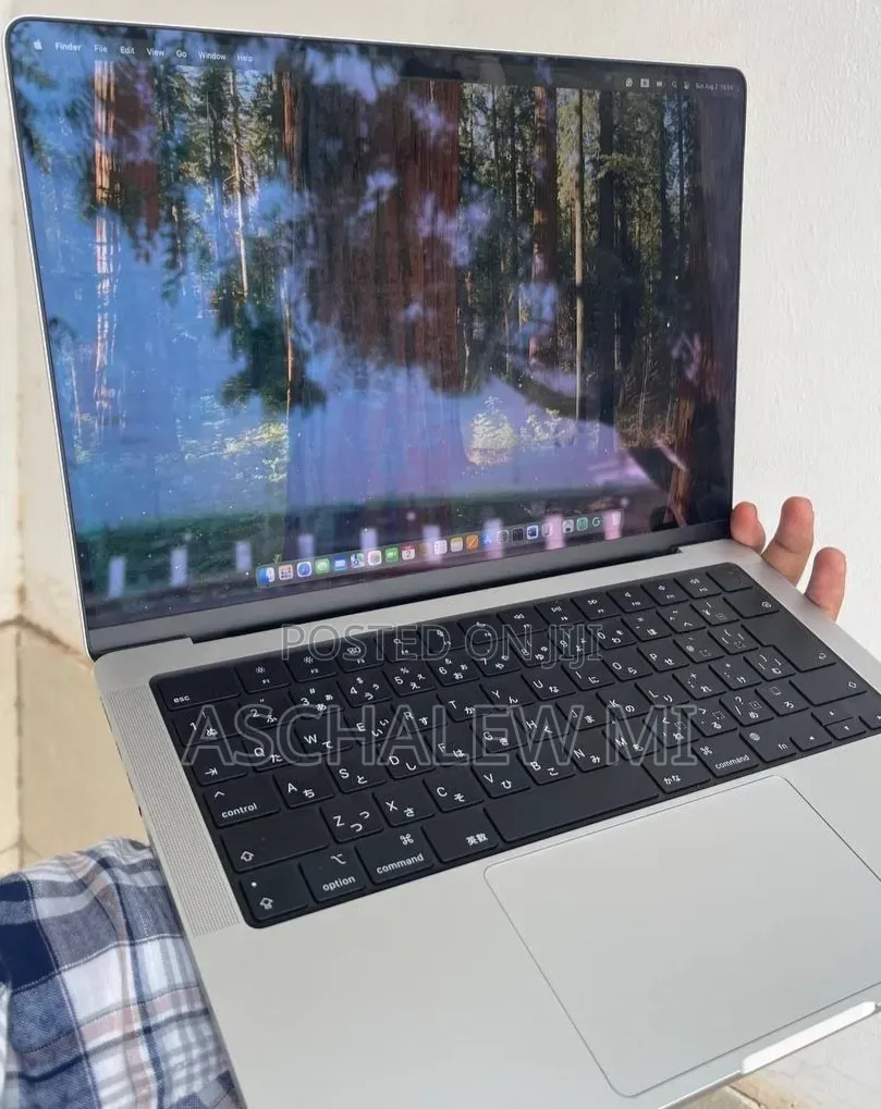 New Laptop Apple MacBook Pro 2024 M4 Pro 16GB Apple M4 Pro SSD 512GB