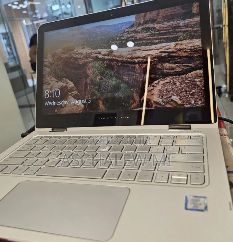 New Laptop HP Spectre 14 8GB Intel Core i5 SSD 256GB