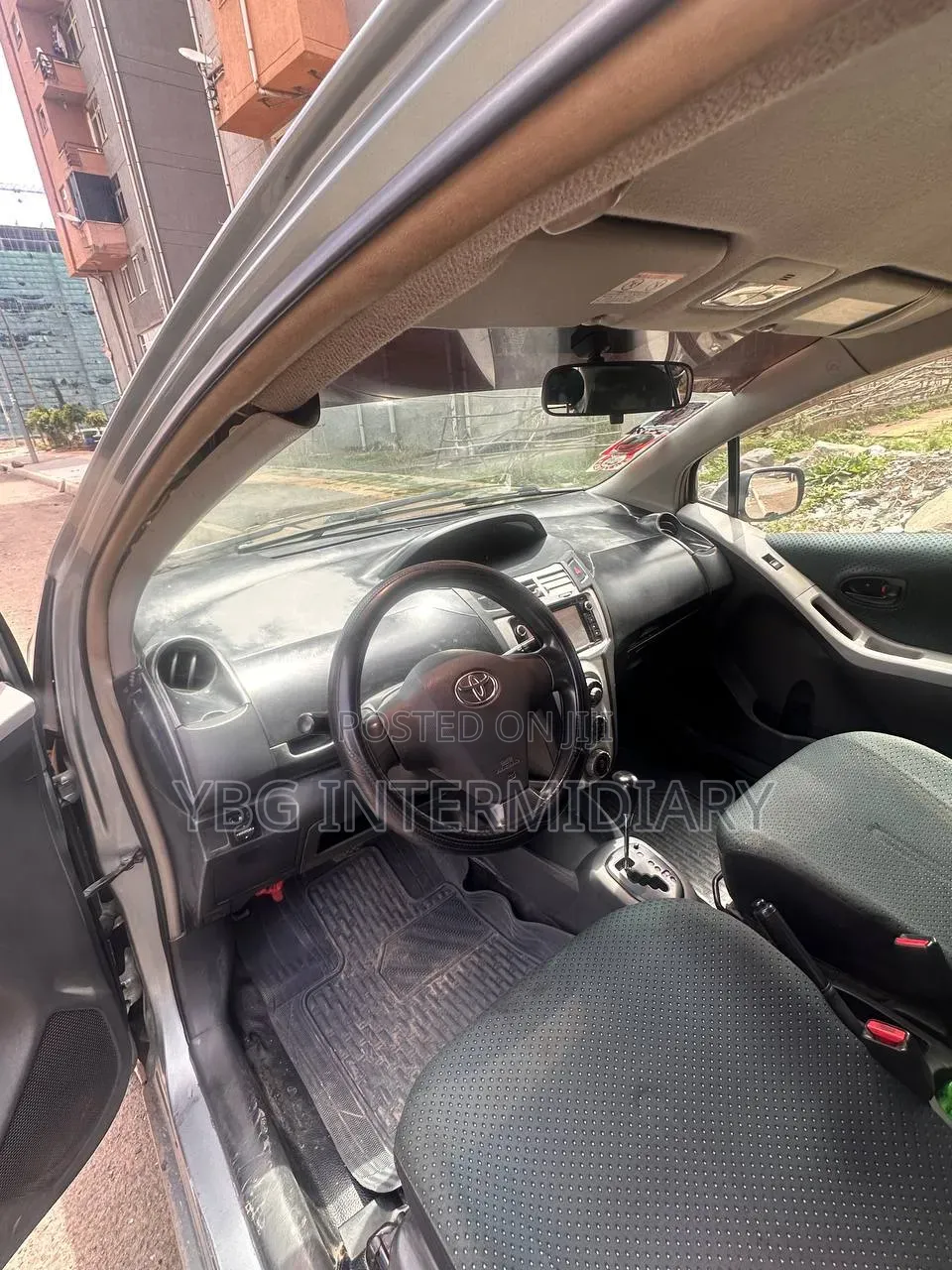 Toyota Yaris 1.3 2006 Silver