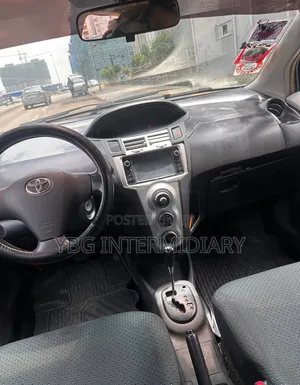 Toyota Yaris 1.3 2006 Silver