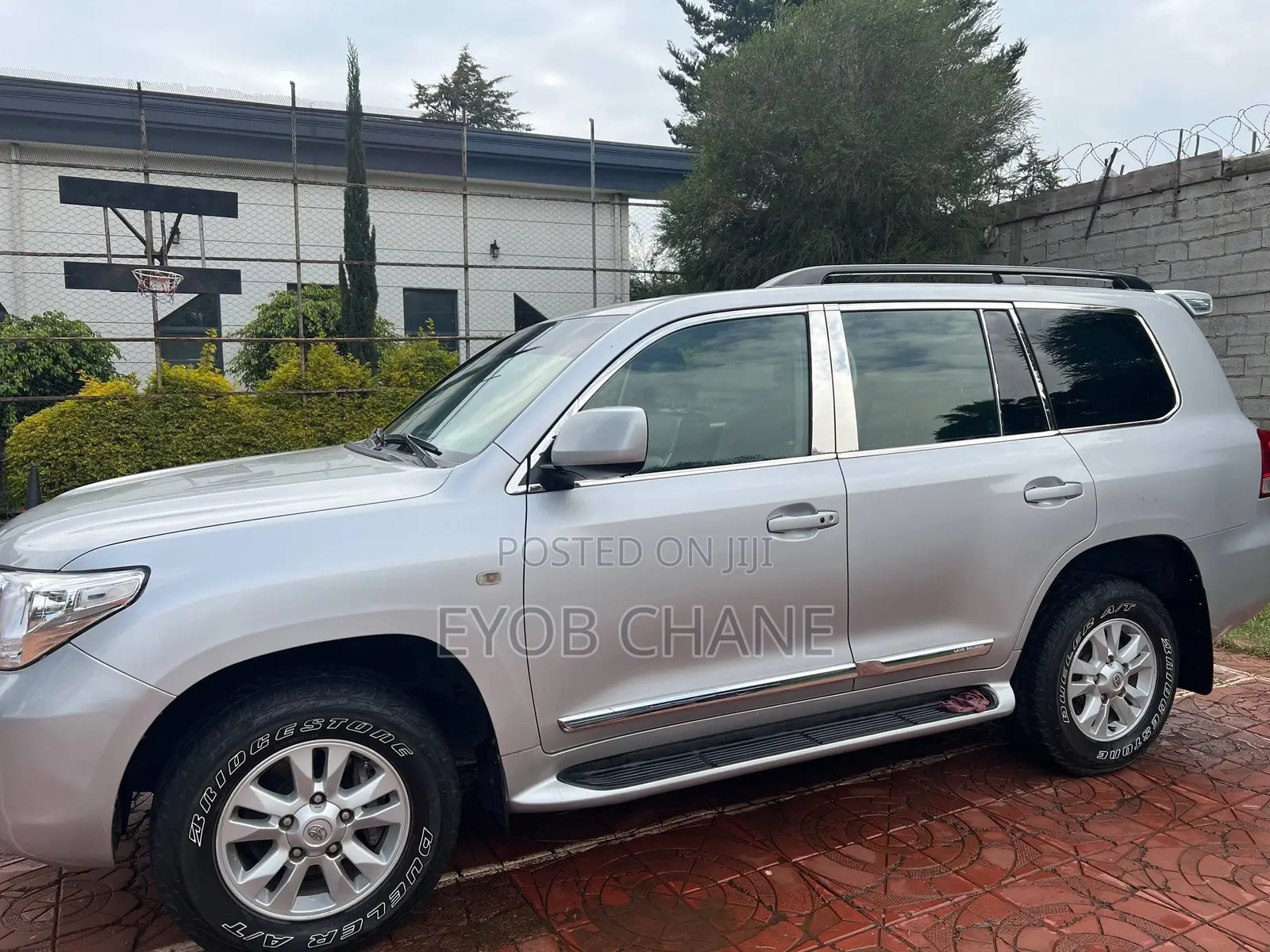 Toyota Land Cruiser 2011 Silver